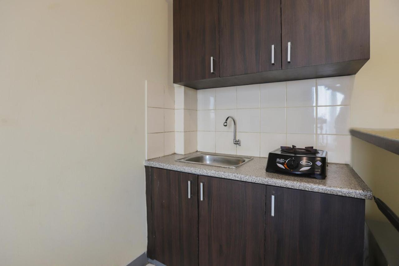 Oyo 2103 Lauv 2 Grand Centerpoint Tower B 2* Bekasi